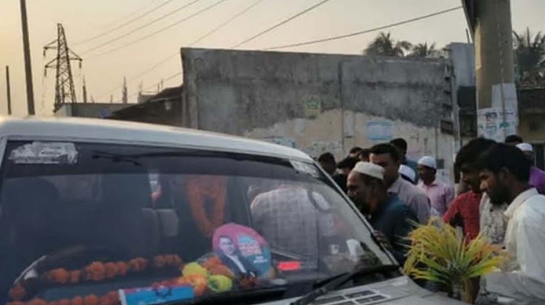 এমপির গাড়িবহরের ধাক্কায় শিশুর মৃত্যু, মায়ের আহাজারি