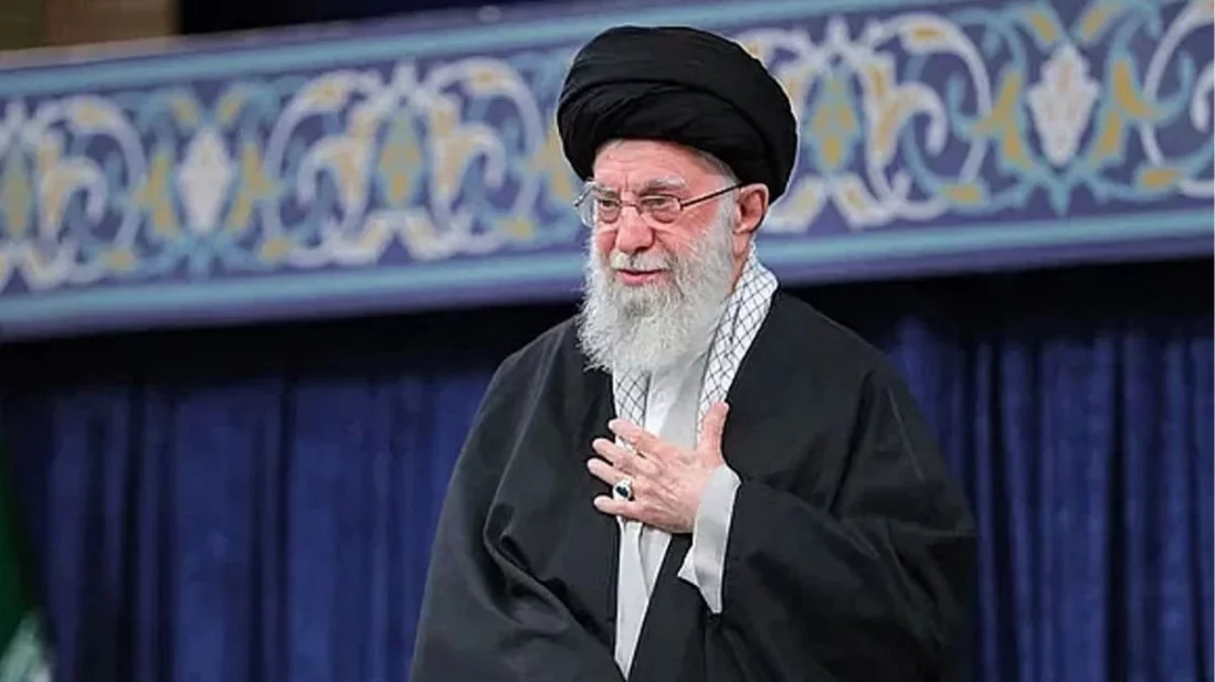 খামেনি বেঁচে আছেন এবং দৃঢ়তার সঙ্গে যুদ্ধের ময়দানে নেতৃত্ব দিচ্ছেন