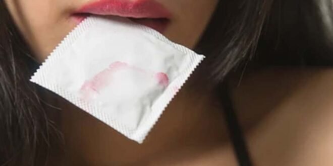 কনডম ব্যবহারেই হতে পারে বিপদ! বিশেষজ্ঞরা জানালেন ভয়ঙ্কর তথ্য