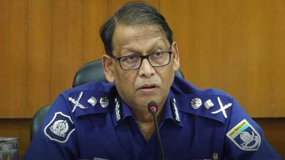 নির্বাচনের পরপরই দেশ ছাড়তে পারেন আইজিপি