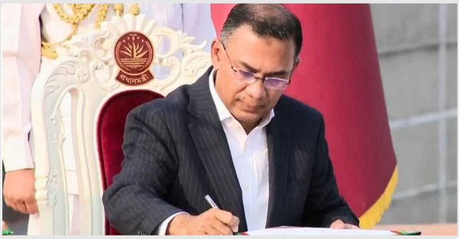 প্রধানমন্ত্রীর যে নির্দেশে ঘুম হারাম সরকারি চাকরিজীবীদের!