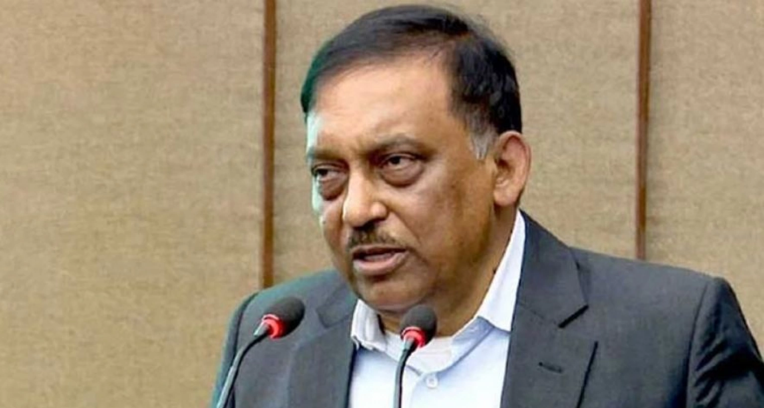 এইমাত্র পাওয়া: রাজধানীর মণিপুরী এলাকা থেকে সাবেক স্বরাষ্ট্রমন্ত্রী আসাদুজ্জামানের…