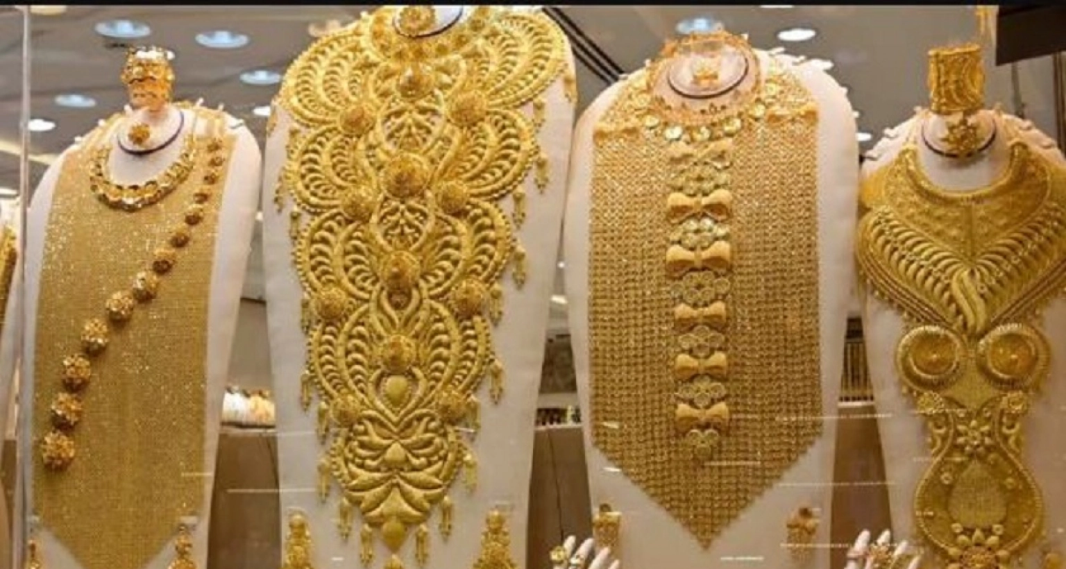 এবার দেড় ভরি ওজনের স্বর্ণের হার জেতার সুযোগ পাচ্ছেন যে ভাবে